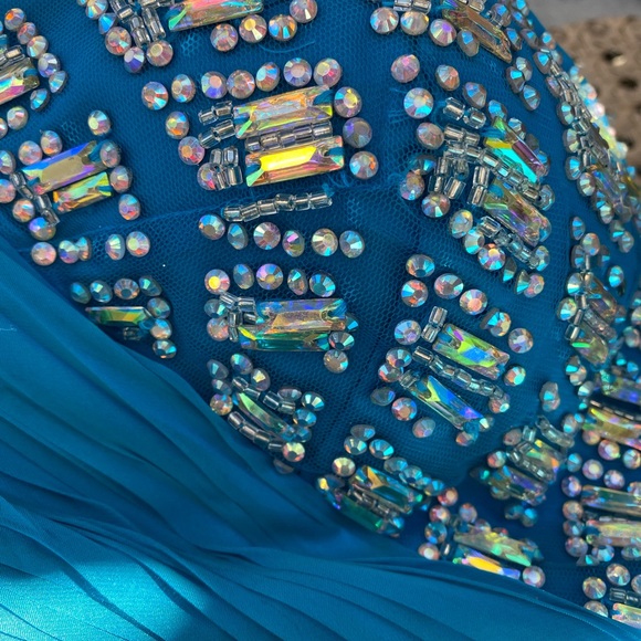 ✨NWT✨ 2Cute Jewelled Bodice in Deep Teal Prom Dress - Picture 9 of 10